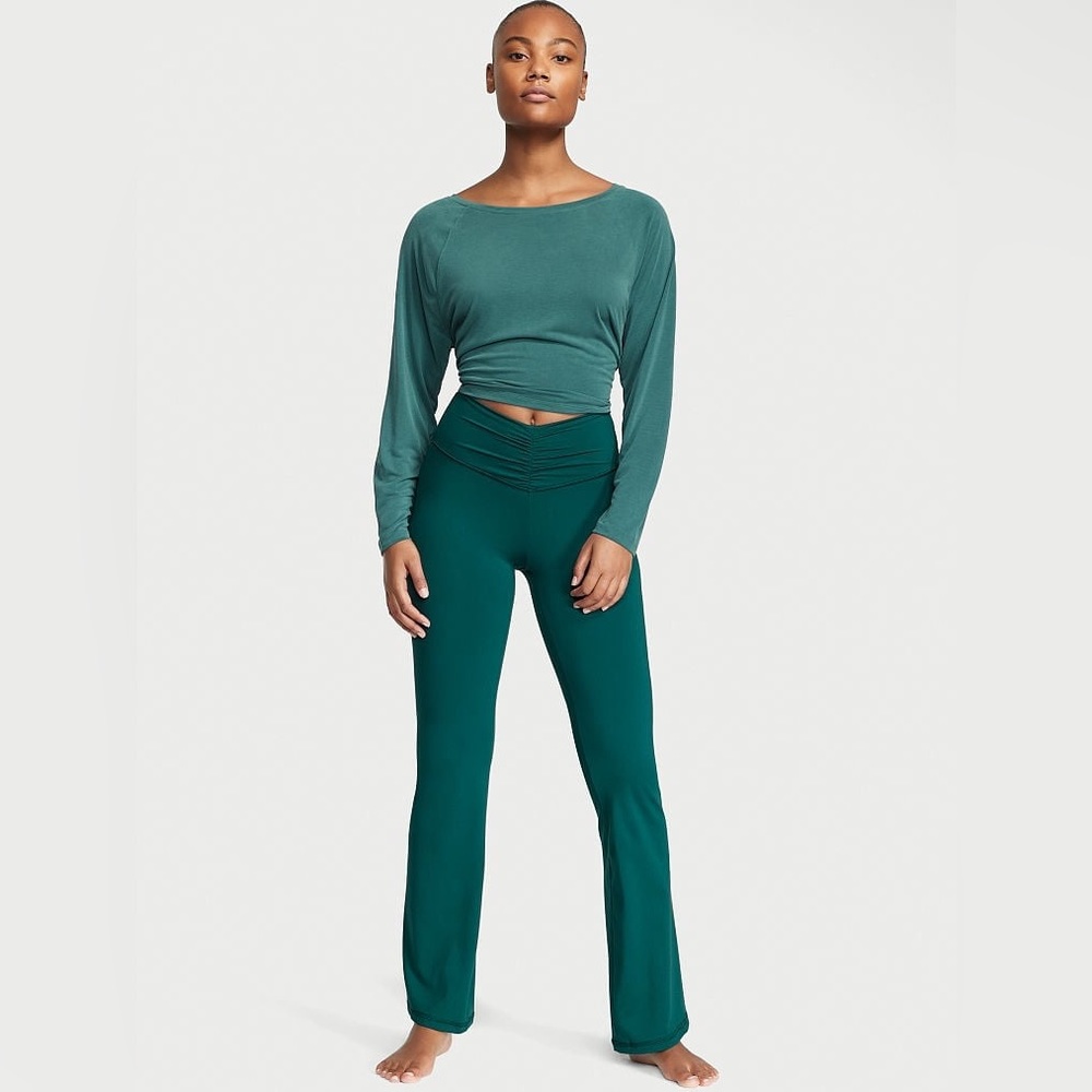 Victoria’s Secret Green Teal Love Cloud Ruched Flare Leggings size XS